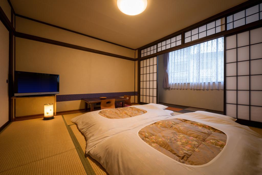 Hananoyu Sendai Camera foto